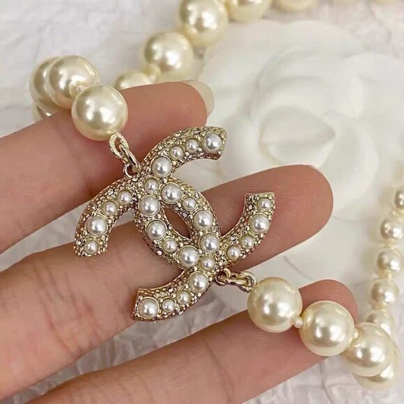 CLASSIC CHANEL 100TH ANNIVERSARY PEARL CLASSIC CC CHOKER NECKLACE Authentic - Picture 5 of 6